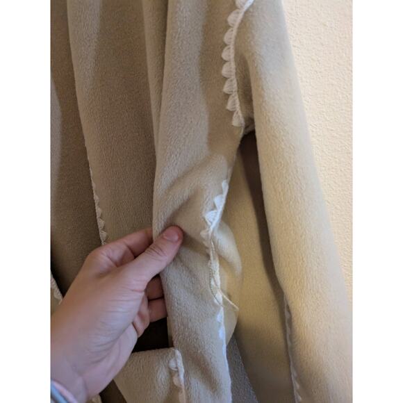 vici cream fleece belted trimmed coat size Medium - Picture 5 of 9